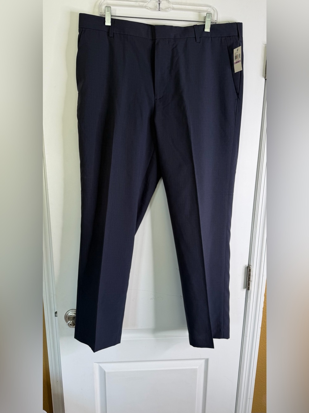 NWT Van Heusen Men's Navy  Straight Fit Premium Non Iron Dress Pants 38x30